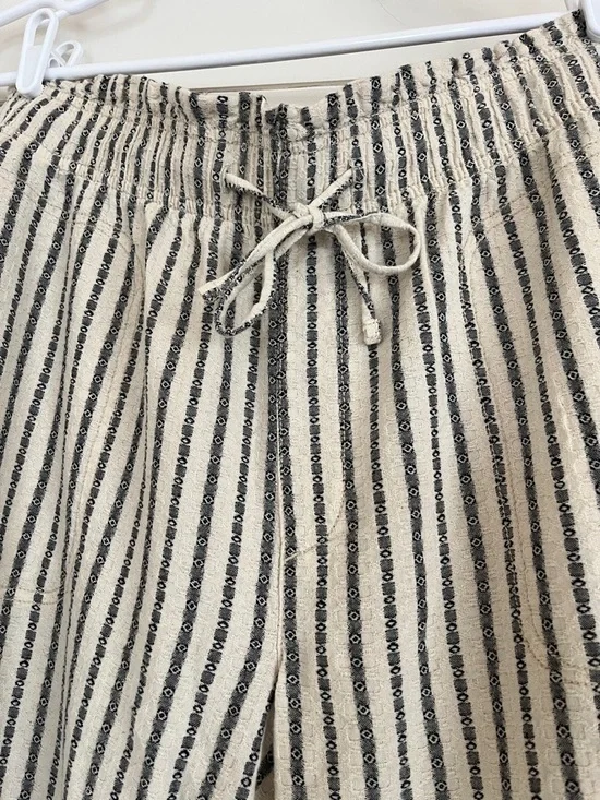 American Eagle Outfitters Cream and Black Striped Wide Leg Pants - Picture 4 of 7